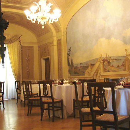 Hotel Palazzo Brunamonti بيفانيا المظهر الخارجي الصورة