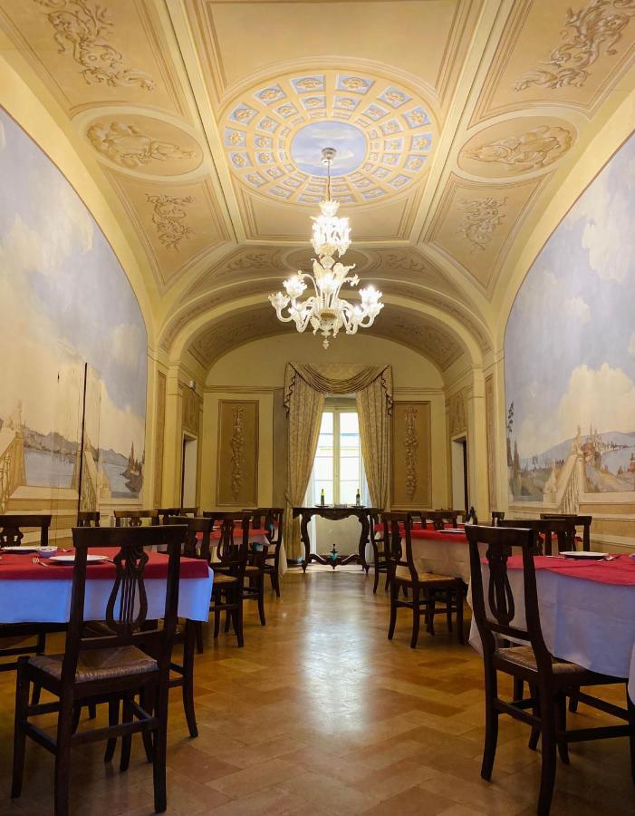 Hotel Palazzo Brunamonti بيفانيا المظهر الخارجي الصورة