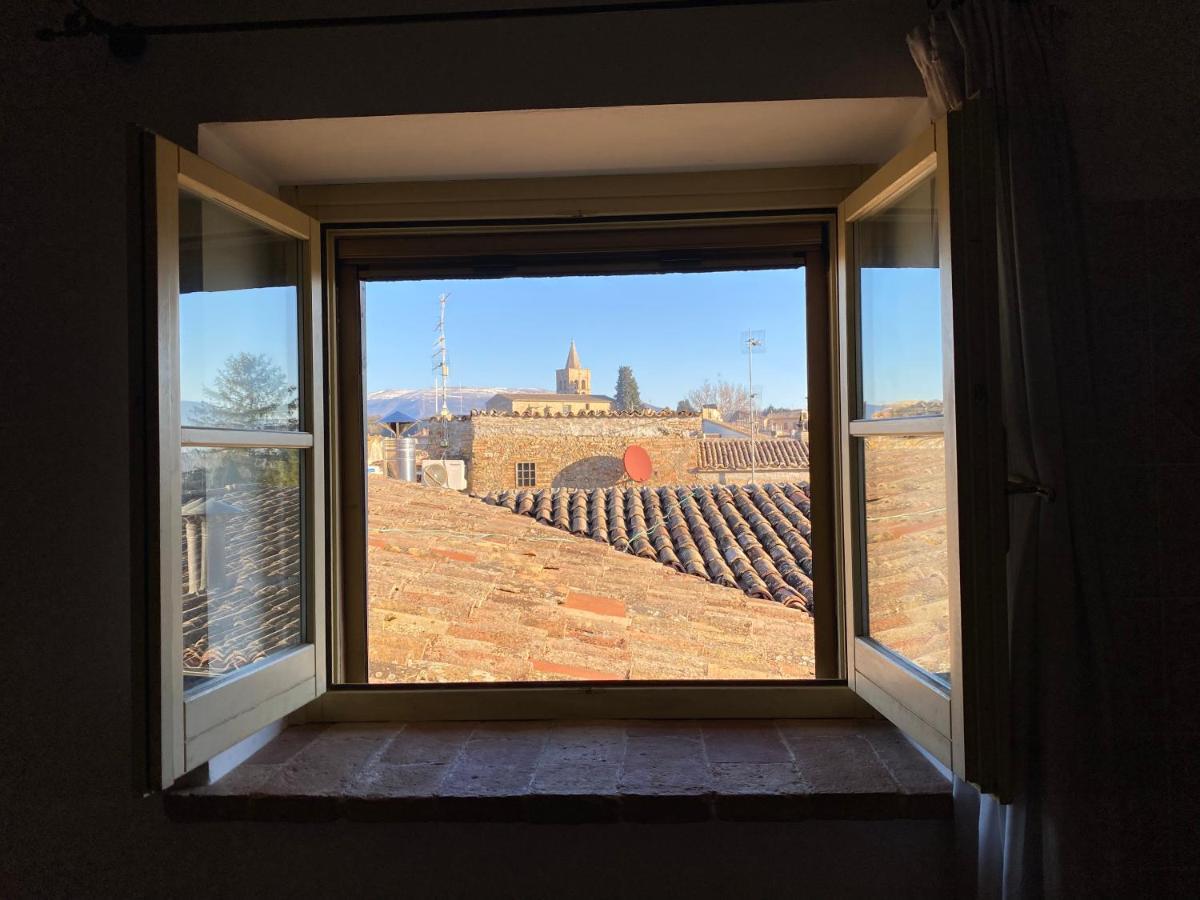 Hotel Palazzo Brunamonti بيفانيا المظهر الخارجي الصورة