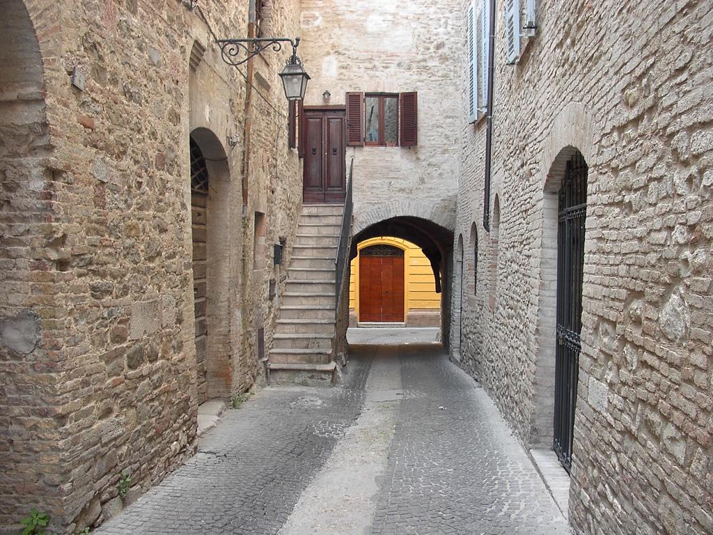 Hotel Palazzo Brunamonti بيفانيا المظهر الخارجي الصورة