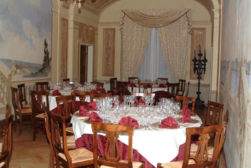 Hotel Palazzo Brunamonti بيفانيا المظهر الخارجي الصورة