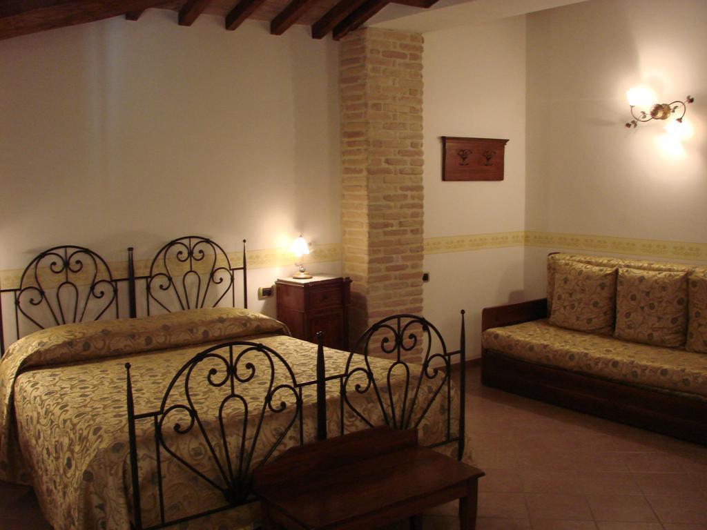 Hotel Palazzo Brunamonti بيفانيا المظهر الخارجي الصورة