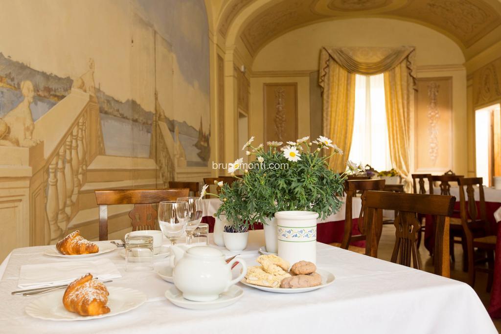 Hotel Palazzo Brunamonti بيفانيا المظهر الخارجي الصورة